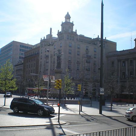 Apartamentos Plaza Espana Deluxe Zaragoza Exterior photo